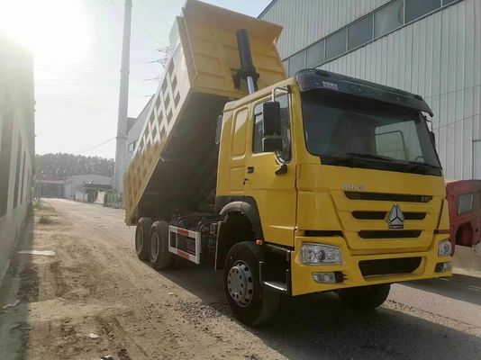 HOWO Sinotruk 460HP Τροχόφοροι Βενζίνη Αυτοκίνητο Χρησιμοποιούμενο Καλό Καύσιμο Τροχόφορος 6-8L χωρητικότητα κινητήρα