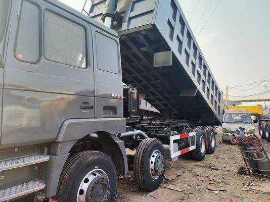 Πιστοποιημένο από το GCC Shacman F3000 8*4 Τρακ με χωρητικότητα κινητήρα 6-8L σε γκρι