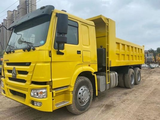 Χειροκίνητο κιβώτιο Sinotruck HOWO 40 τόνων 6X4 10 τροχών φορτηγό απορριμμάτων για την απόδοση
