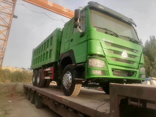 Υπηρεσία μετά την πώληση εγγυημένη HOWO 375HP 6*4 φορτηγό σκουπιδιών με σχεδιασμό ελαστικών χωρίς σωλήνες