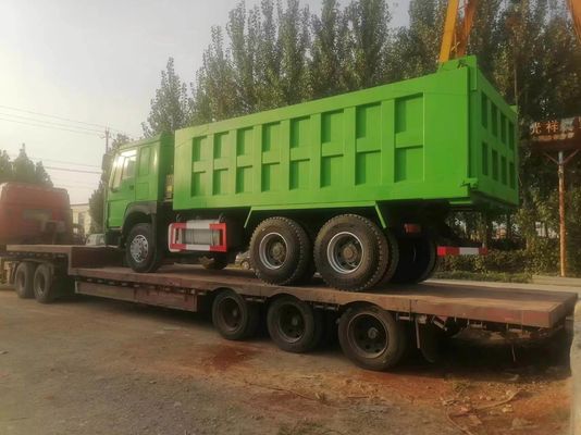 Υπηρεσία μετά την πώληση εγγυημένη HOWO 375HP 6*4 φορτηγό σκουπιδιών με σχεδιασμό ελαστικών χωρίς σωλήνες