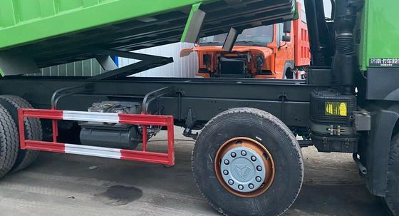 251-350hp χειροκίνητο κιβώτιο μεταφοράς Sinotruck HOWO 8*4 Dump Truck για τις ανάγκες σας