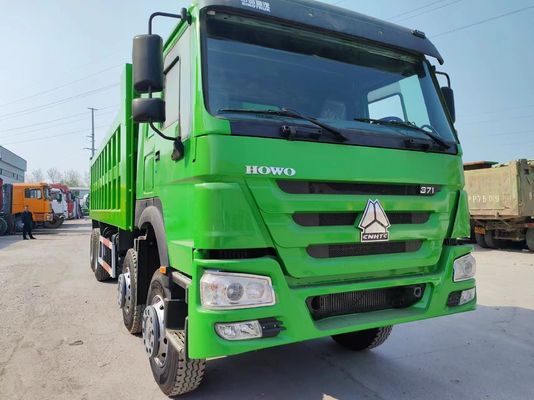 Πράσινο χρώμα Sinotruk HOWO 8*4 Καμιόνι απορριμμάτων Χρησιμοποιημένο φορτηγό με πιστοποιημένο από το DOT ελαστικό 12.00r20