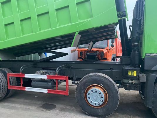 Τύπος χειροκίνητου κιβωτίου Sinotruck HOWO Πράσινο 12 τροχούς 8*4 φορτηγό απορριμμάτων με 371-430HP