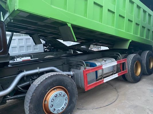 Τύπος χειροκίνητου κιβωτίου Sinotruck HOWO Πράσινο 12 τροχούς 8*4 φορτηγό απορριμμάτων με 371-430HP