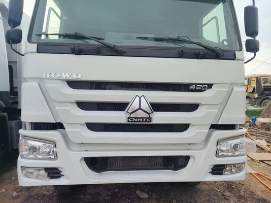 Μεγάλη Ιπποδύναμη Χρησιμοποιούμενο Sinotruk HOWO 8*4 Καμιόνι Με Ραδιακά Ελαστικά 12Ελαστικά