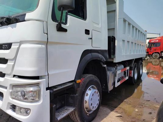 6×4 Μπροστά Στυλ Ανυψώματος Τρακ 351-450HP Χρησιμοποιημένο Sinotruck HOWO 10wheeler Λευκό