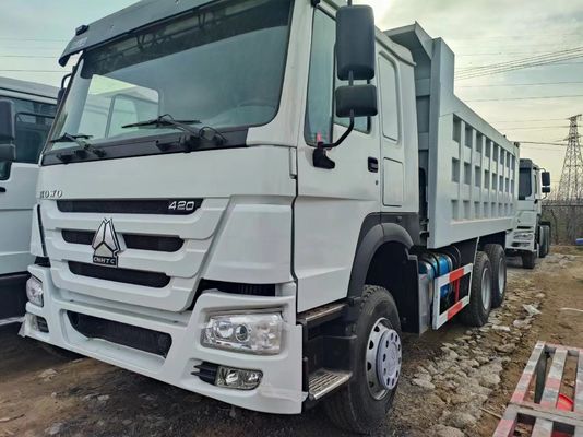Υψηλής χωρητικότητας HOWO 6X4 βαρύ φορτηγό σκουπιδιών με 18 κυβικά μέτρα και 351-450 ίππους