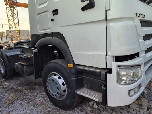 6X4 HOWO 400HP Μεγάλη Ιπποδύναμη ρυμουλκούμενο Τρακτέρ Τρακτέρ με 1 Χρόνο Υπηρεσία Μετά την Πώληση