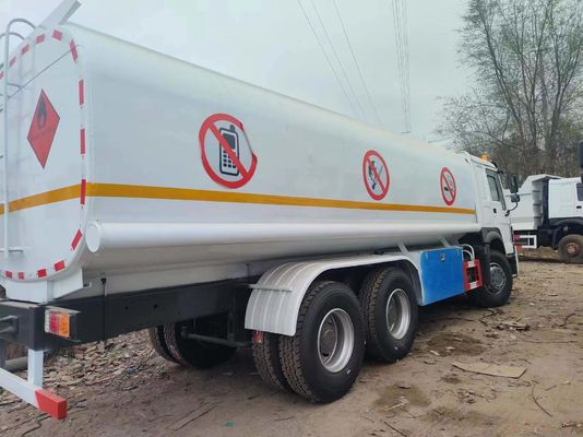 4-6L χωρητικότητα κινητήρα 6X4 Ατσάλι άνθρακα καυσίμων δεξαμενόπλοιο φορτηγό για πετρέλαιο βενζίνη ντίζελ 25000 λίτρα