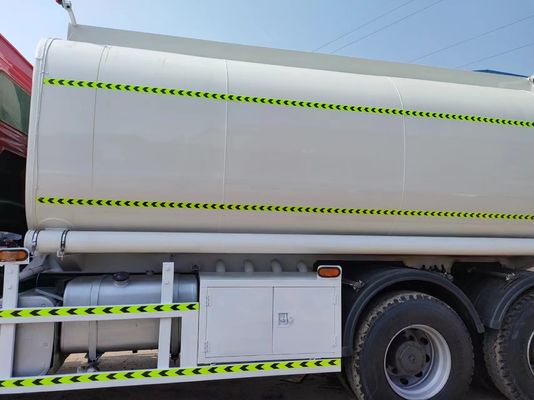 Sinotruk HOWO 6*4 10 τροχών 20000λίτρα χωρητικότητα πετρελαϊκό καύσιμο Τανκάρ φορτηγό