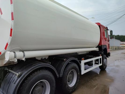 Σημαντικό φορτηγό Sinotruck 20 τόνων 8X4 δεξαμενόπλοιο καυσίμου μεταχειρισμένο HOWO φορτηγό δεξαμενόπλοιο καυσίμου