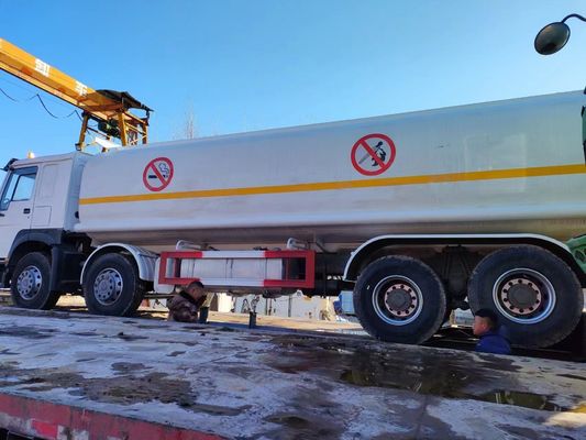20 τόνους Χρησιμοποιούμενο Sinotruck Καύσιμο πετρελαίου Τανκ Τανκ 15001-30000L Τανκ όγκος Sinotruck 8X4