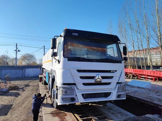 20 τόνους Χρησιμοποιούμενο Sinotruck Καύσιμο πετρελαίου Τανκ Τανκ 15001-30000L Τανκ όγκος Sinotruck 8X4