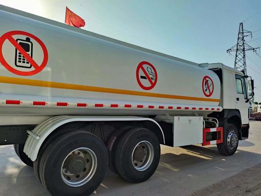 8X4 φορτηγό μεταφοράς δεξαμενών καυσίμου με 351-450 ίππους και χωρητικότητα δεξαμενής 30000L