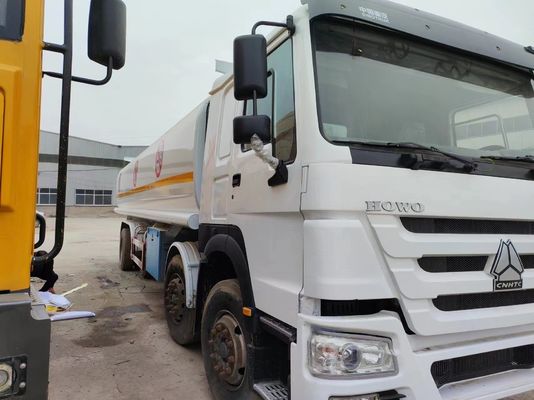 Χρησιμοποιημένο HOWO 8*4 Tank Tank 20000L Euro 3/4/5 για τα έργα κατασκευής σας