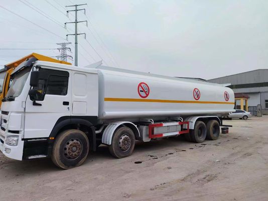 Χρησιμοποιημένο HOWO 8*4 Tank Tank 20000L Euro 3/4/5 για τα έργα κατασκευής σας