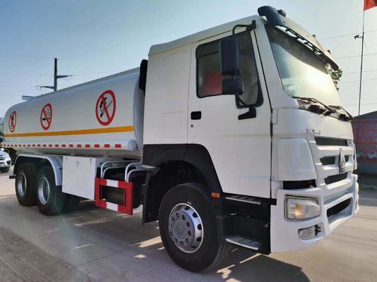 10350x2496x3048mm HOWO 6X4 Φορτηγό καυσίμου 20000-25000 λίτρα Τανκίς καυσίμου
