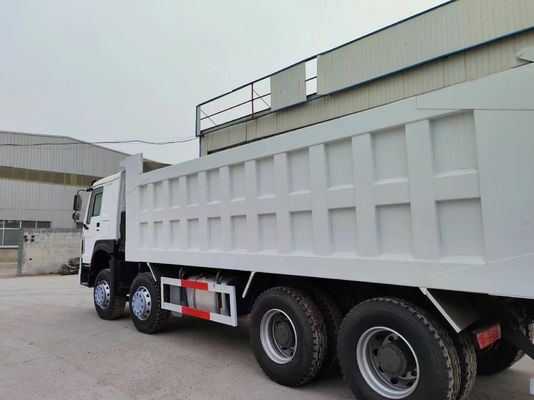 Σχεδιασμός ακτίνων ελαστικών 375HP Sinotruk 12 τροχούς HOWO 8*4 φορτηγό απορριμμάτων για τη μεταφορά λευκών