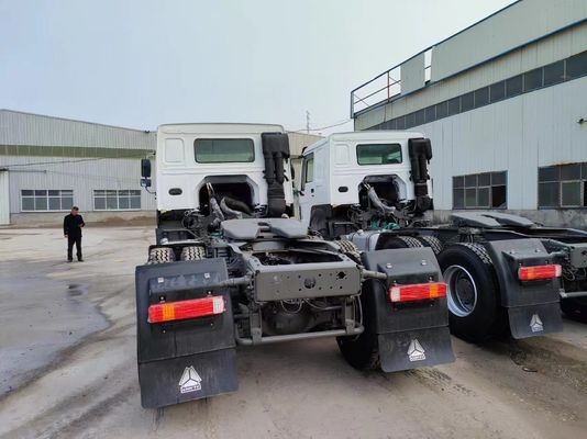 Sinotruck HOWO Φορτηγό Μεταφοράς ξυλείας Μεταφορικό φορτηγό ρυμουλκούμενο με χωρητικότητα κινητήρα 6-8L