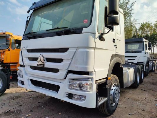 Sinotruck HOWO Φορτηγό Μεταφοράς ξυλείας Μεταφορικό φορτηγό ρυμουλκούμενο με χωρητικότητα κινητήρα 6-8L