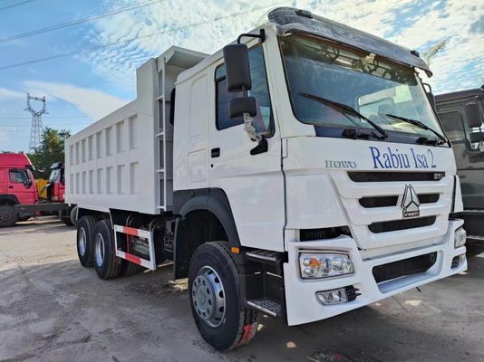 Λευκό φορτηγό απορριμμάτων HOWO 6*4 με χωρητικότητα κινητήρα 4-6L και απαιτήσεις του πελάτη