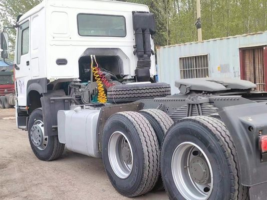 6×4 τροχός οδήγησης Sinotruck HOWO 371HP Τρακτέρ φορτηγό 8.55*2.5*3.5m με υψηλή αντοχή
