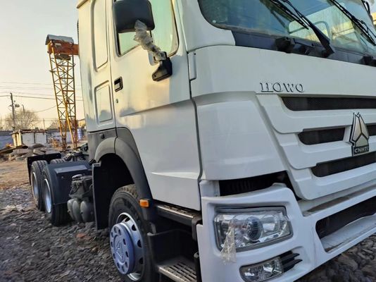 Μηχανοκίνητο καύσιμο ντίζελ λευκό Sinotruk HOWO 6*4 Τρακτέρ φορτηγό χειροκίνητο κιβώτιο ταχυτήτων