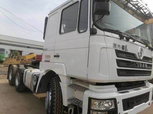 6*4 Sinotruk HOWO Τρακτικό φορτηγό Ιπποδύναμη 351-450hp Πυροσβεστική ελαστικών ECE