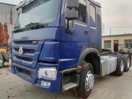 Μπλε Sinotruk HOWO 6X4 10 τροχοφόρο μεταγωγικό φορτηγό με ισχυρή ικανότητα ρυμούλκου