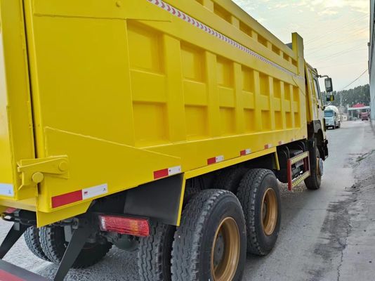 Λευκό HOWO 6*4 Τελαχιστοφόρο Τελαχιστοφόρο κατασκευή 40-50 τόνων με σχεδιασμό ακτινοειδούς ελαστικού
