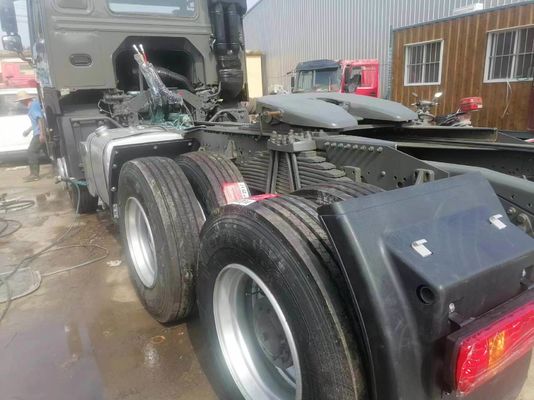 Σχεδιασμός ακτίνων ελαστικών Sinotruk HOWO 6×4 Τρακτικό φορτηγό βαρύ φορτηγό για την απόδοση