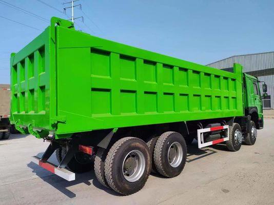 Sinotruk HOWO 8*4 Καμιόνι 375HP Πράσινο χρώμα 10500 x 2600m x 3400mm