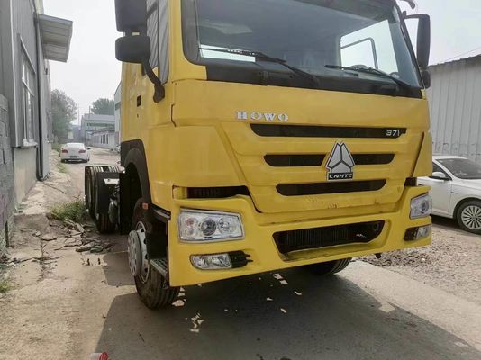 Τρακτικό φορτηγό Sinotruk 6 * 4 Κίτρινο χρώμα που χρησιμοποιείται από 6-8L χωρητικότητα κινητήρα