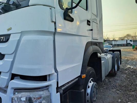 Sinotruck HOWO 6*4 Τρακτέρ με χωρητικότητα κινητήρα 6-8L και 351-450 ίππους