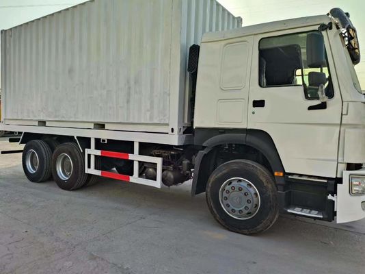 6*4 Σχεδιασμός ακτινών ελαστικών Sinotruck HOWO Λευκό μεταχειρισμένο φορτηγό 10 ελαστικά για τροχιά κίνησης