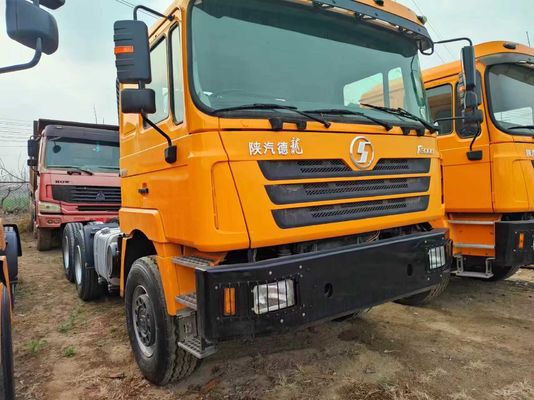 Τρακτικό φορτηγό Shacman 6X4 με σχεδιασμό ακτινοβολικών ελαστικών και 50 τόνων φορτίου χρησιμοποιημένα τρακτέρ φορτηγών