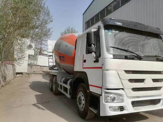 6×4 Sinotruck HOWO Μείγμα Τανκέρ μεγέθους 8500x2500x3600mm